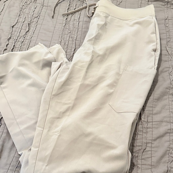 Mandala Other - Women's Cream scrub bottoms